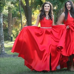 JOVANI Red Gown Size 4 Long Slit